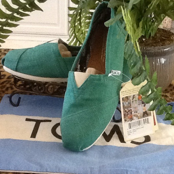 Green TOMS shoes