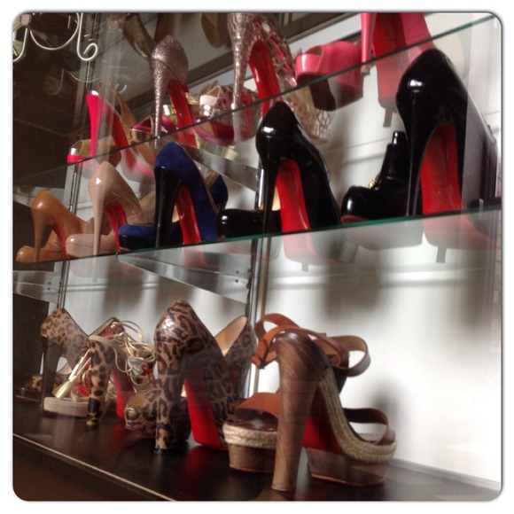 Just sharing! AUTHENTIC CHRISTIAN LOUBOUTIN 38-39 - Picture 4 of 4