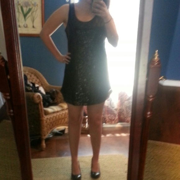 HOLD! Black sequin shift dress - Picture 4 of 4