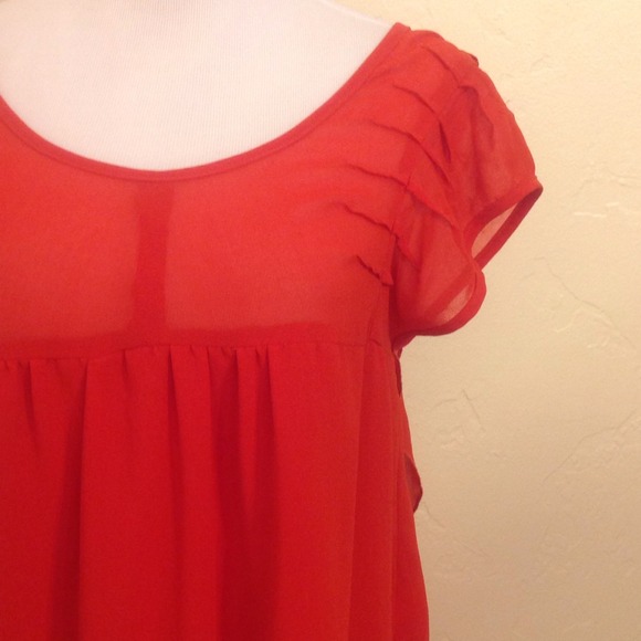 BUNDLED! Red chiffon top - Picture 2 of 3