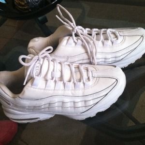 Nike air max 9.5 all white