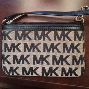 Michael Kors wristlet