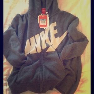 Woman's medium nike sweater