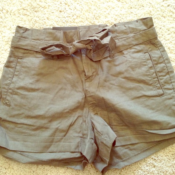 Banana Republic linen/cotton shorts