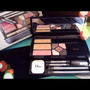 Christian Dior ✨ All-In-One Makeup Pallett