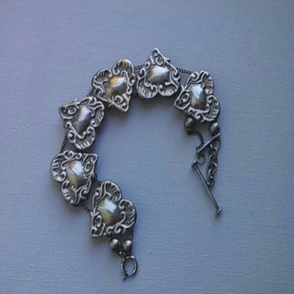 Vintage Jewelry - Antique Victorian Sterling Repousse Heart Bracelet