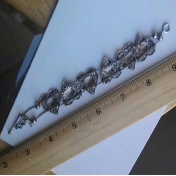 Antique Victorian Sterling Repousse Heart Bracelet - Picture 3 of 4