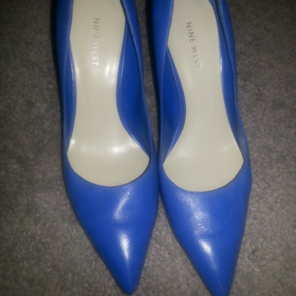 Nine West blue shoes