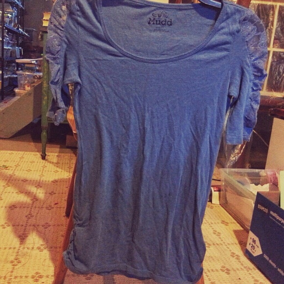 Lace sleeve tshirt