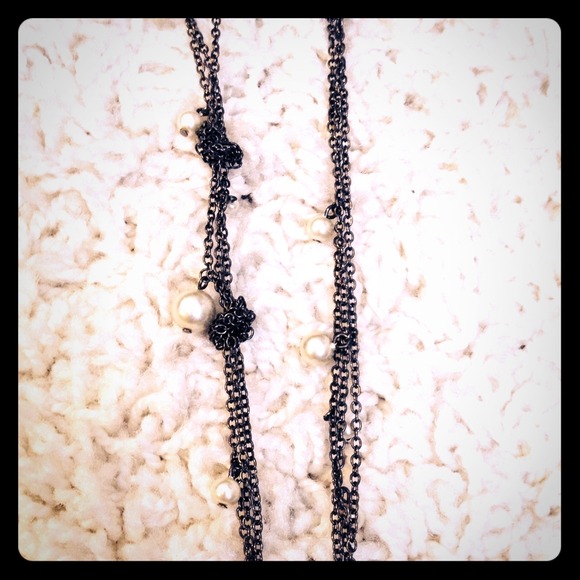 Pearl and Knot Necklace