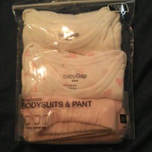 BabyGap bodysuits & pant