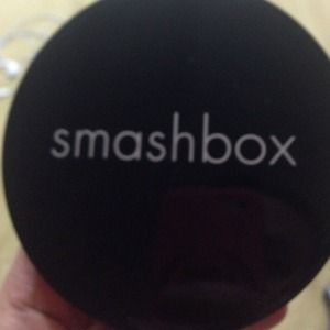 Smashbox face&body highlighter