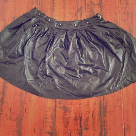 Black leather skirt