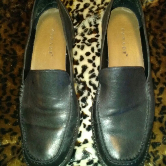 Loafer style shoes, black, size 9. Parade.