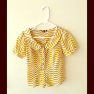 🎉HP Peter Pan collar button top