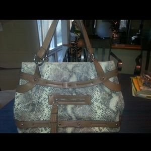 Jessica Simpson handbag