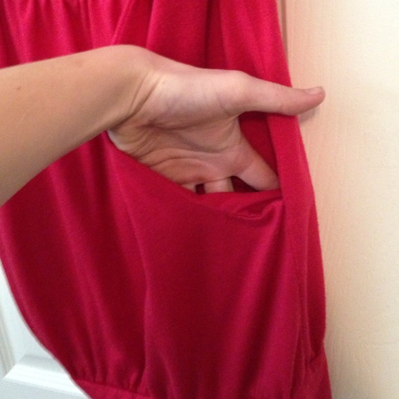 Red top - Picture 2 of 2