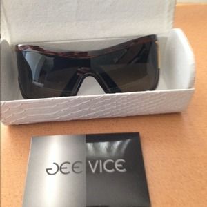 Shield wrap around tortoise Jee Vice sunglasses.