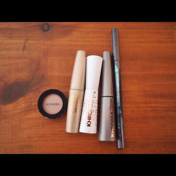 Cosmetics bundle
