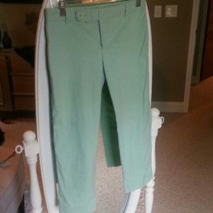 *FINAL REDUCTION*Mint GAP stretch capris.