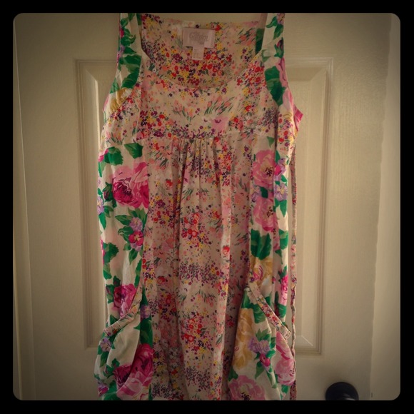 *FLASH SALE* EVERYTHING IN CLOSET $5 UNTIL MONDAY!