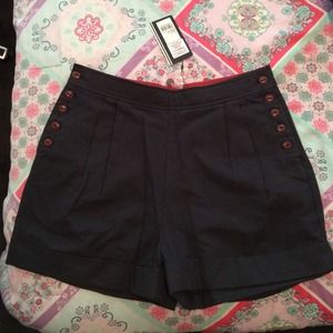 Fred Perry Trouser Shorts - Size US 8