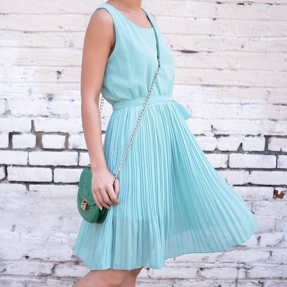 Ellie dress (mint)