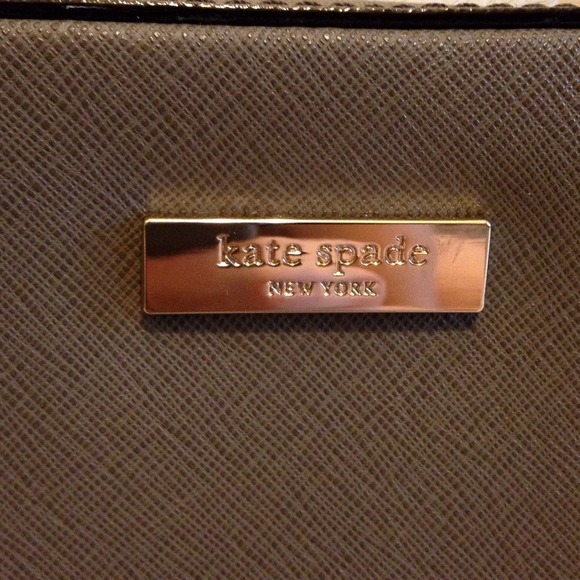 Sold on eBay            Kate Spade Crossbody Purse - Picture 2 of 4