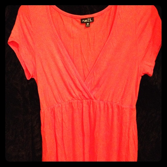 Floral orange dress! 👗