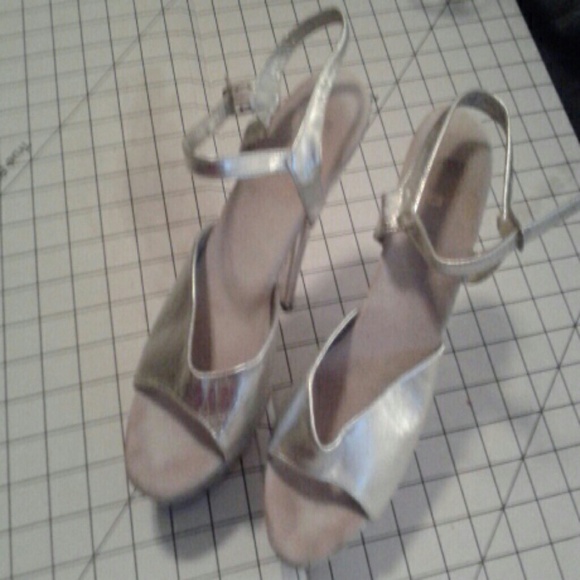 Size 10, Silver and Lucite platform heels