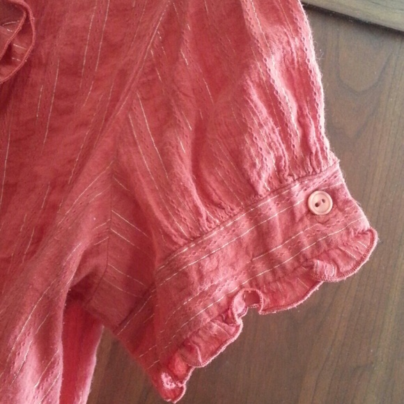 Sweet Ruffle Top - Picture 2 of 4