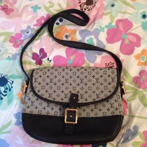 Louis Vuitton Crossbody