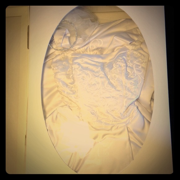 Gorgeous embroidered white wedding dress