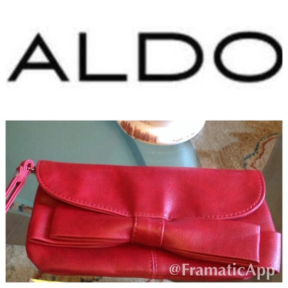 ❌SOLD❌ALDO wristlet/clutch