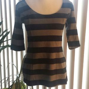 Nice ladies top/SOLD