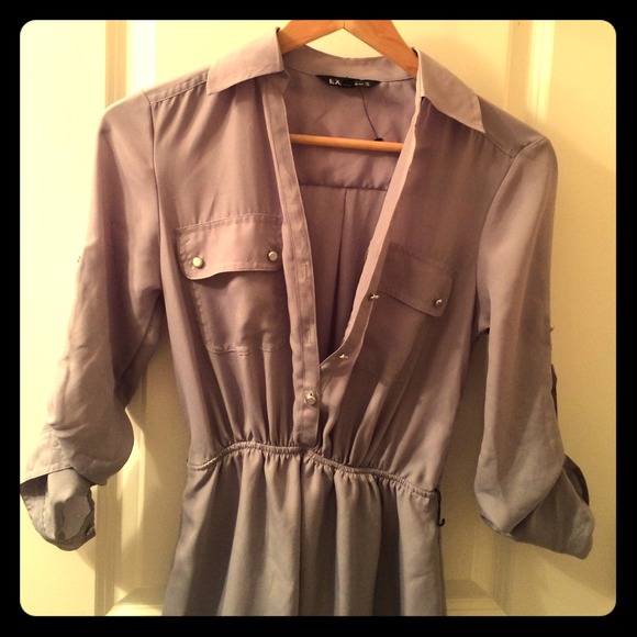 Light gray collar dress