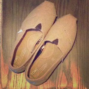 Brand New Burlap TOMS
