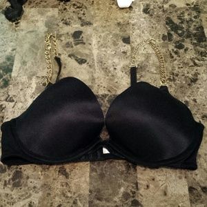 38C Victoria's Secret Push up Bra.