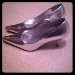 Wild Diva Silver Pump