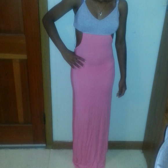 🚫SOLD DRESS🚫 - Picture 2 of 4