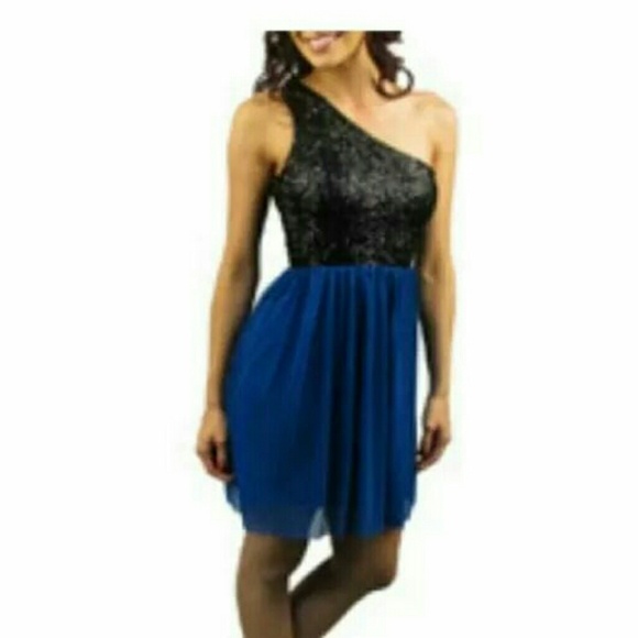 Beautiful Casual Dress! - Picture 2 of 2