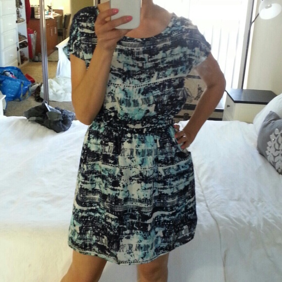 Graphic print dress