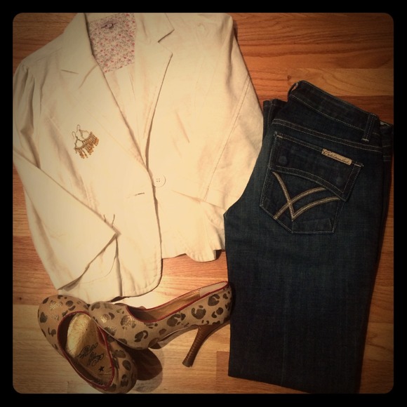 William Rast Belle Flare jeans - Picture 1 of 2