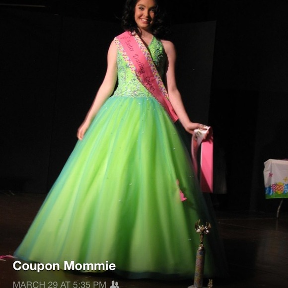 Lime green size 6 with blue over lay zip up - Picture 3 of 4