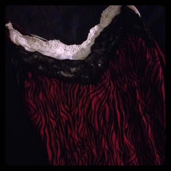 Cute lace zebra tank top with spaghetti straps - Picture 1 of 1