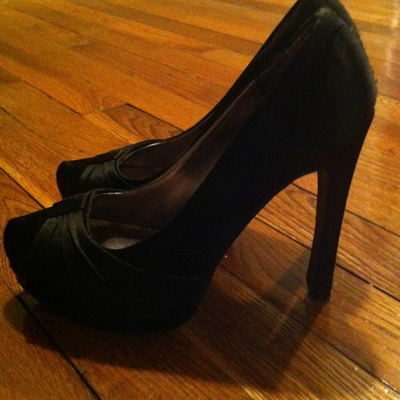 Charlotte Russe Black Pumps