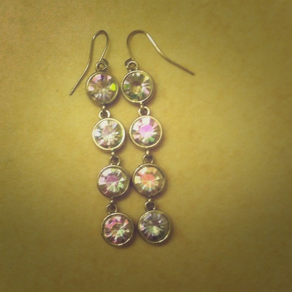 🎈Dangly 4 tiered iridescent earrings