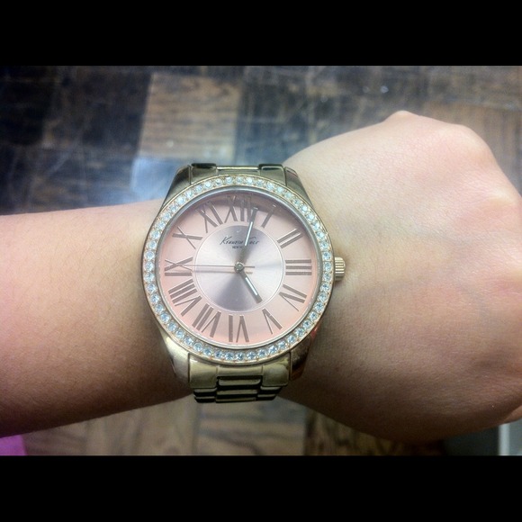 NEGOTIABLE Kenneth Cole Rose Gold Women Watch main image 2