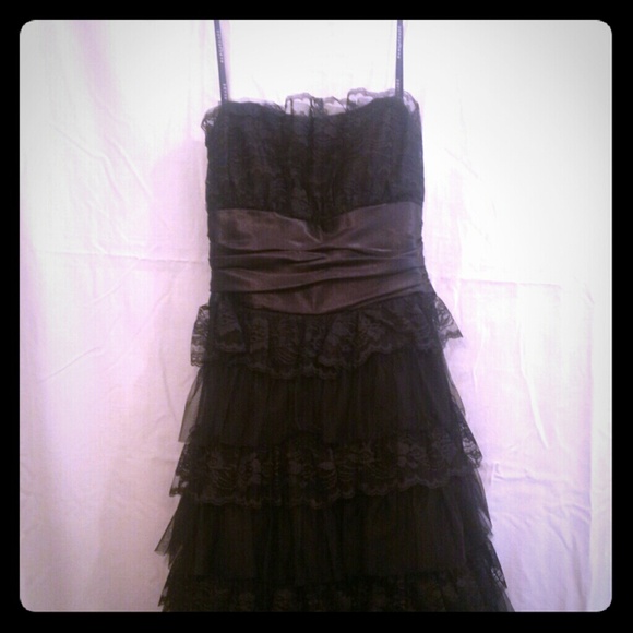 Black ruffled prom dress