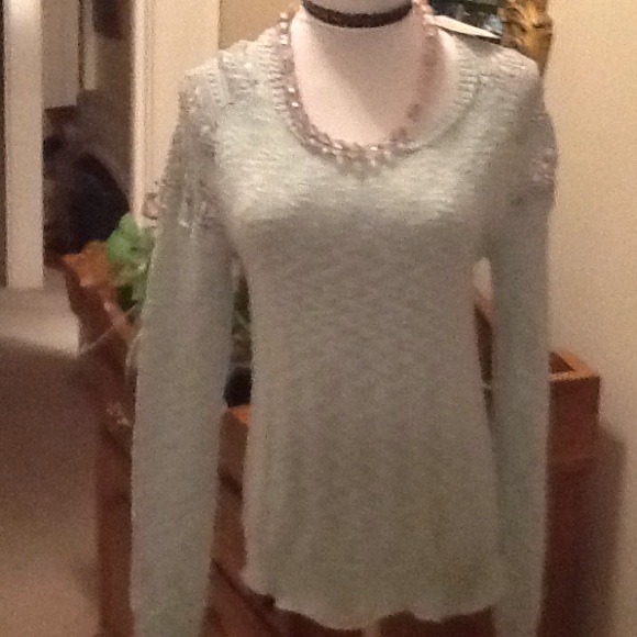 BEAUTIFUL MINT GREEN COLORED  SWEATER